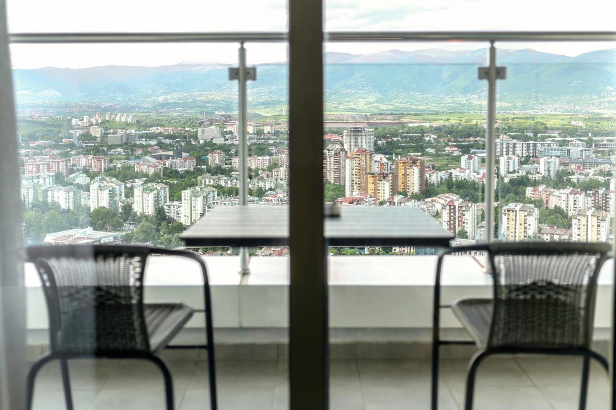 33Rd Floor Twin Apartments In Cevahir Sky City Complex With Pool, Spa, Fitness And Parking Included In Price Skopje Exterior photo